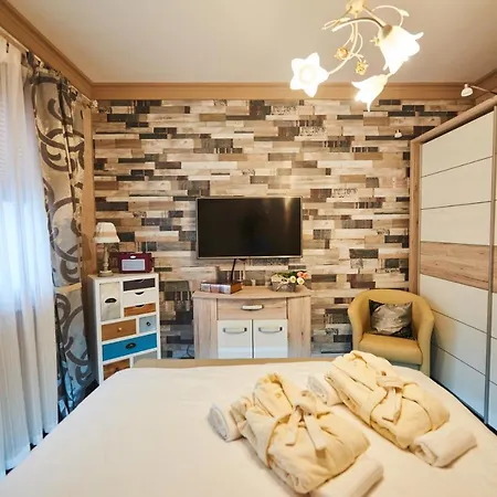 Alpremira Apartamento Varna