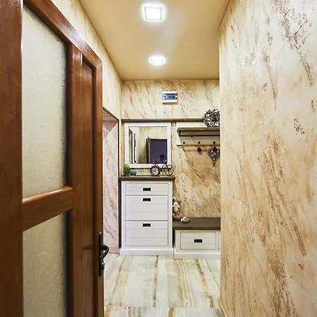 Alpremira Apartamento Varna