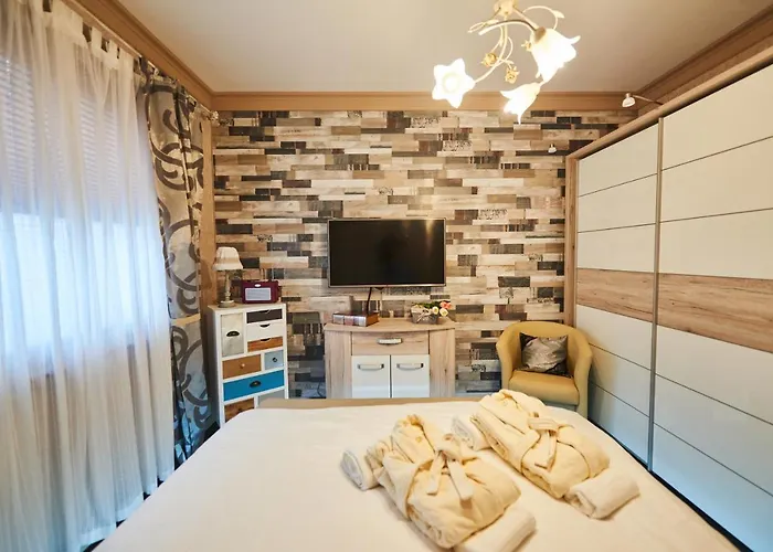 Alpremira Apartamento Varna